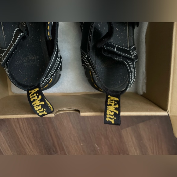 Doc Martens sandals NWB - Picture 6 of 8